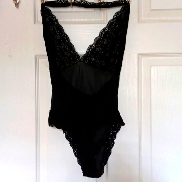 Cami/Teddy.Size Small. Black Nylon.EUC. - Picture 2 of 10